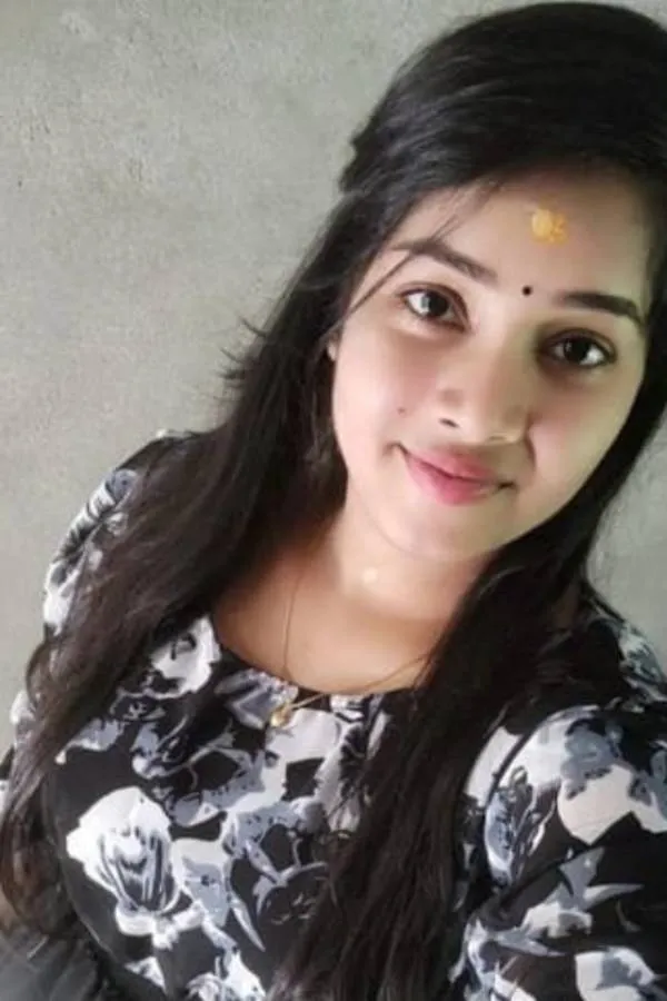 Sneha BKC escort profile